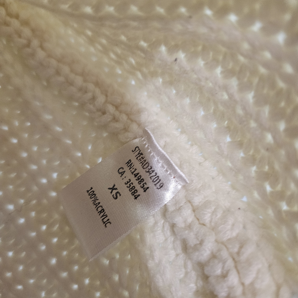 Sadie & Sage Cream and Brown V-Neck Sweater - Picture 4 of 4